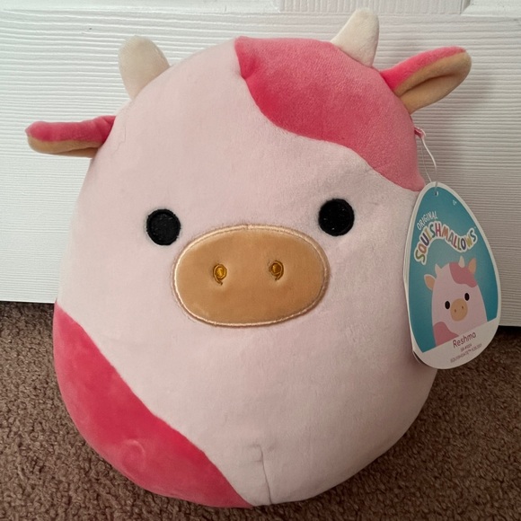 Squishmallows Other - 8” Reshma the cow Squishmallow